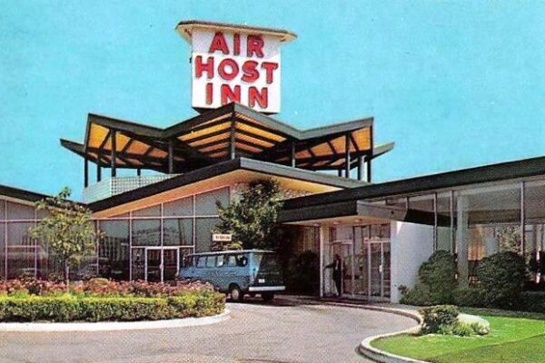 Cropped image from a postcard showing an exterior view of the Air Host Inn.
